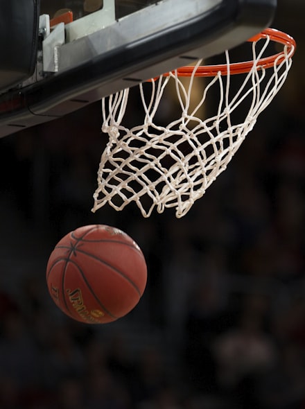 Live basketball